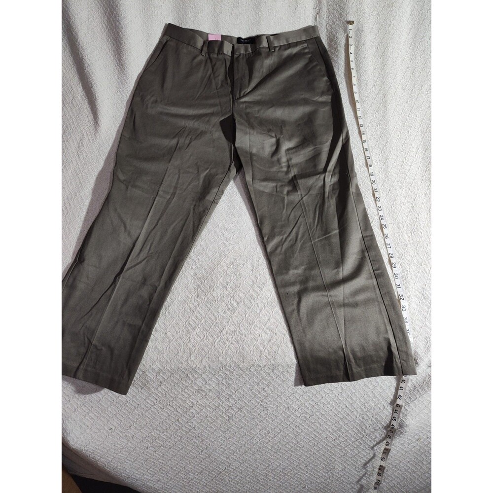 Dockers Men's Dress Pants Classic Fit Flat Front Pleated